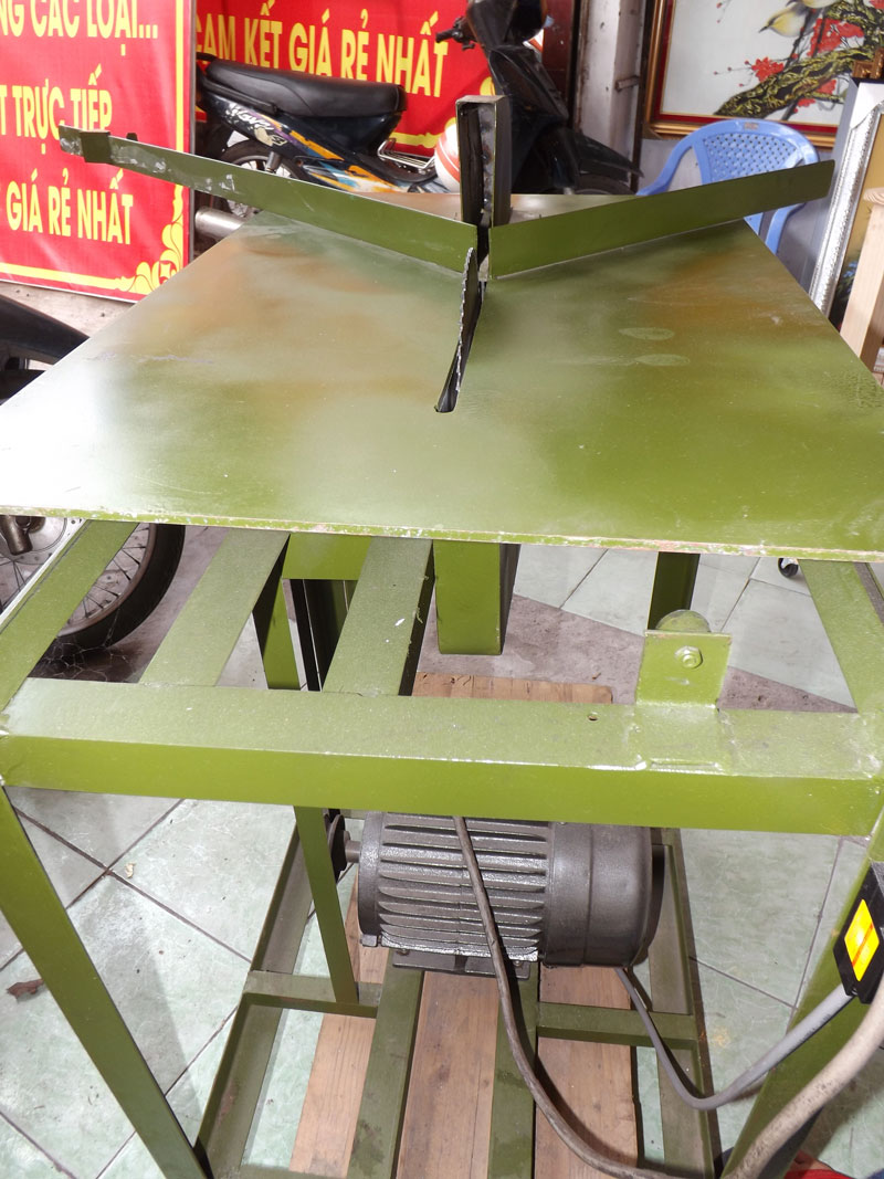 Máy Cắt Góc Khung