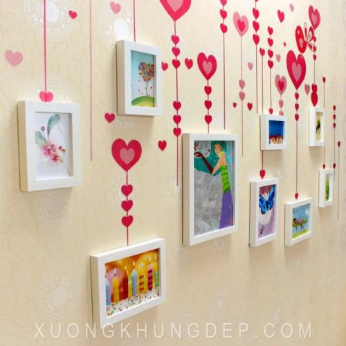 Khung ảnh treo tường màu trắng lãng mạn