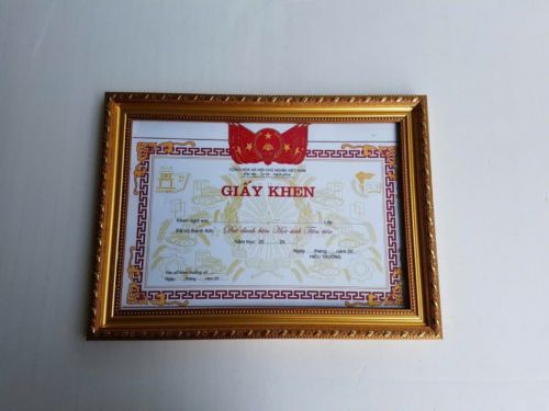 khung tranh khung bang khen composite