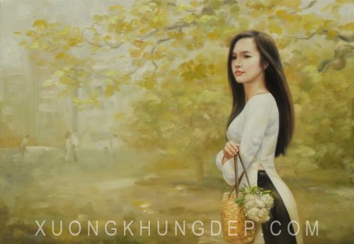 Tranh In Sơn Dầu Thiếu Nữ Áo Dài Bên Hàng Cây Lá Vàng